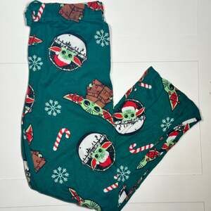 Star Wars Men’s The Mandalorian Grogu Holiday Fleece Pajama Pants Size Medium